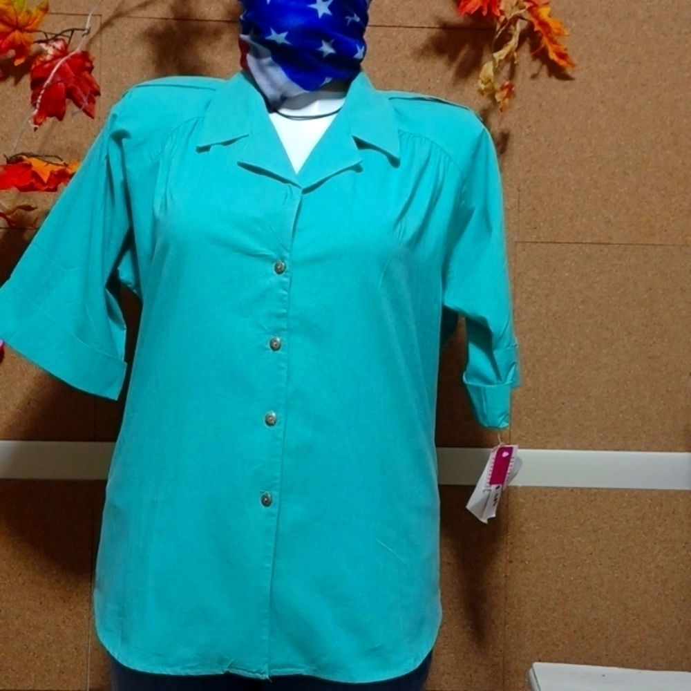CABRAIS WOMENS VINTAGE TOP SIZE L IN A BEAUTIFUL AQUA GREEN COLOR